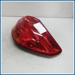 Fanale est. post. dx. OPEL Astra J