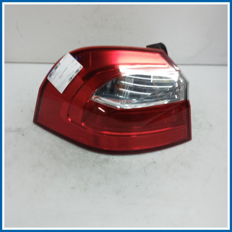 Fanale est. post. sx. KIA Rio III
