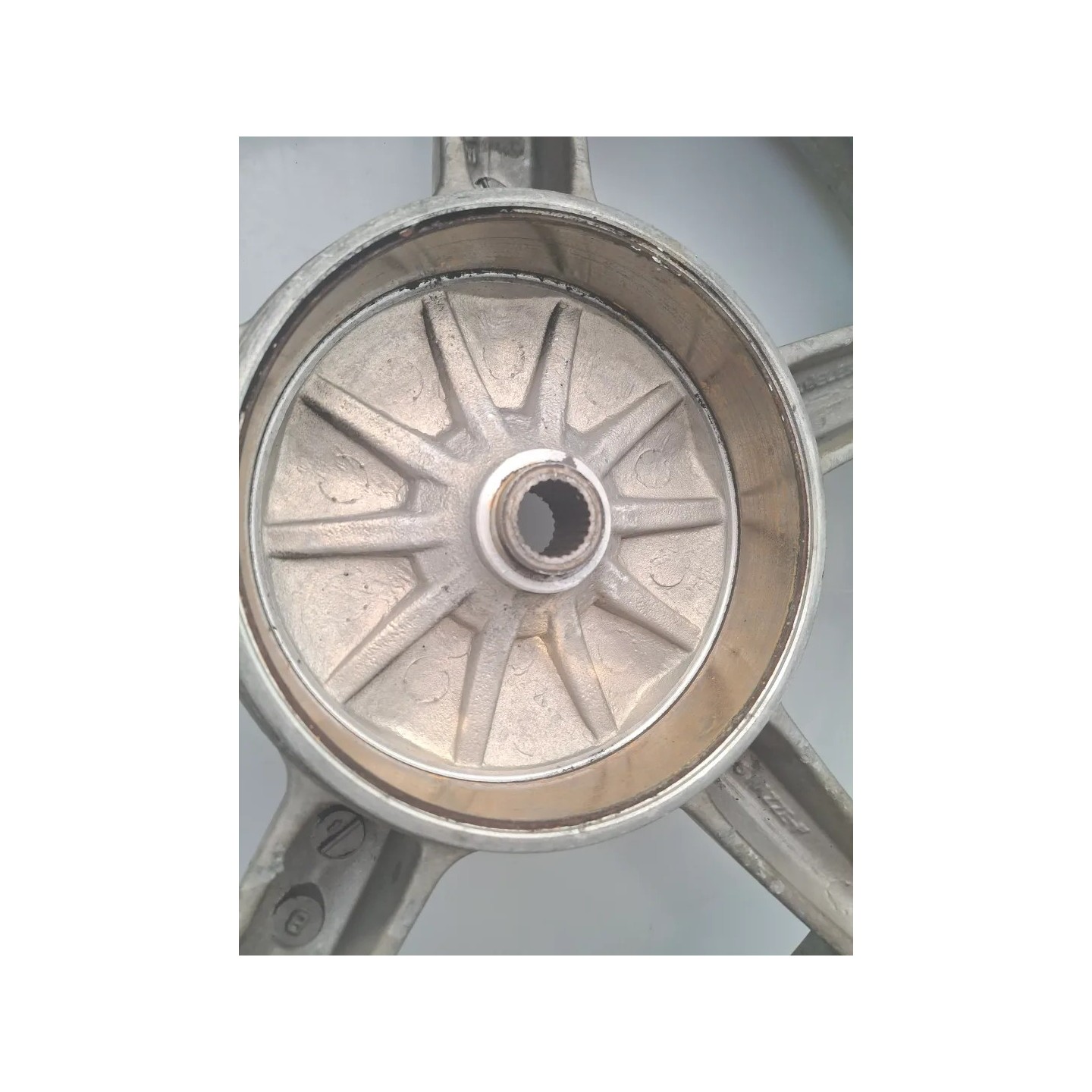 Ruota posteriore Piaggio Liberty 50 2T (E2) (09-16) Liberty 50 2T RST 