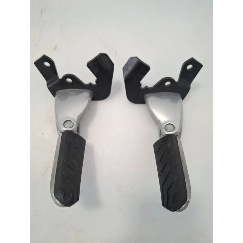 Pedana appoggiapiede posteriore completo Aprilia Scarabeo 50 2T (10-14) Scarabeo 50 2T Net (Motore Piaggio) 