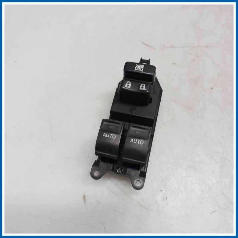 Interruttore alzacristalli ant. sx. TOYOTA iQ