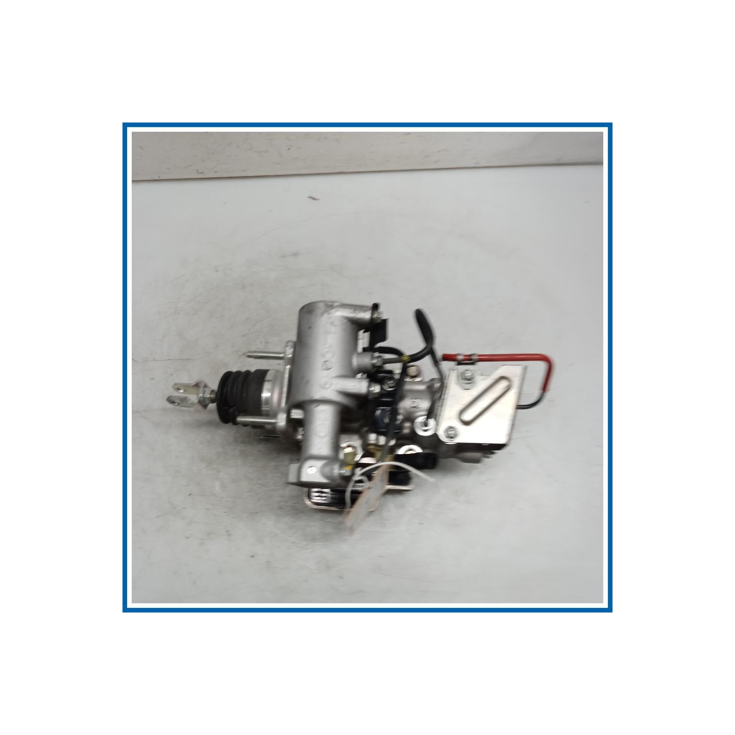 Servofreno c/pompa freno ant. TOYOTA Yaris IV