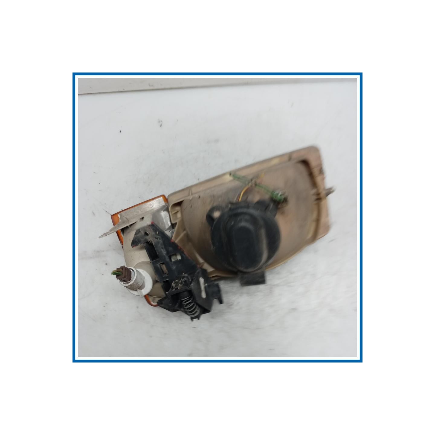 Proiettore ant. dx. PEUGEOT 205
