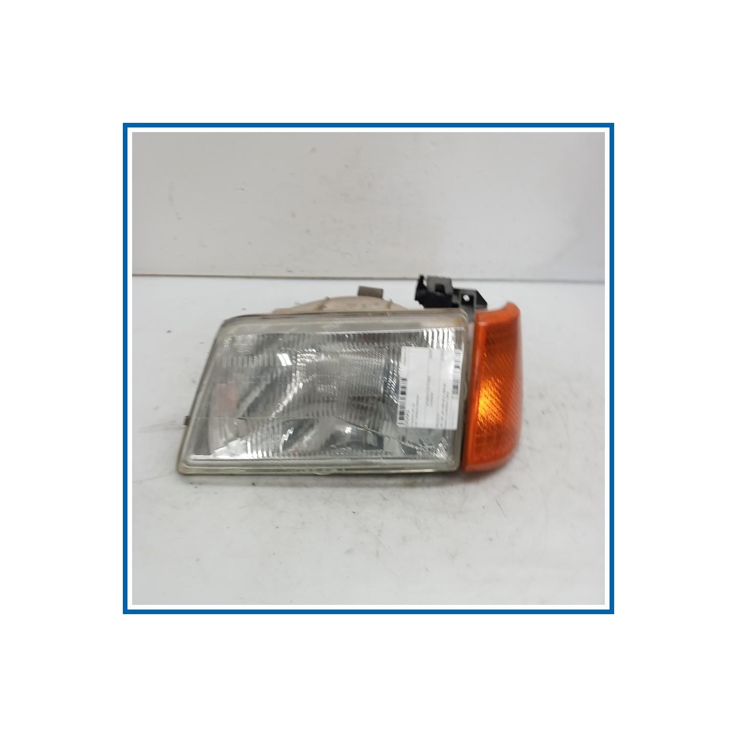 Proiettore ant. sx. PEUGEOT 205