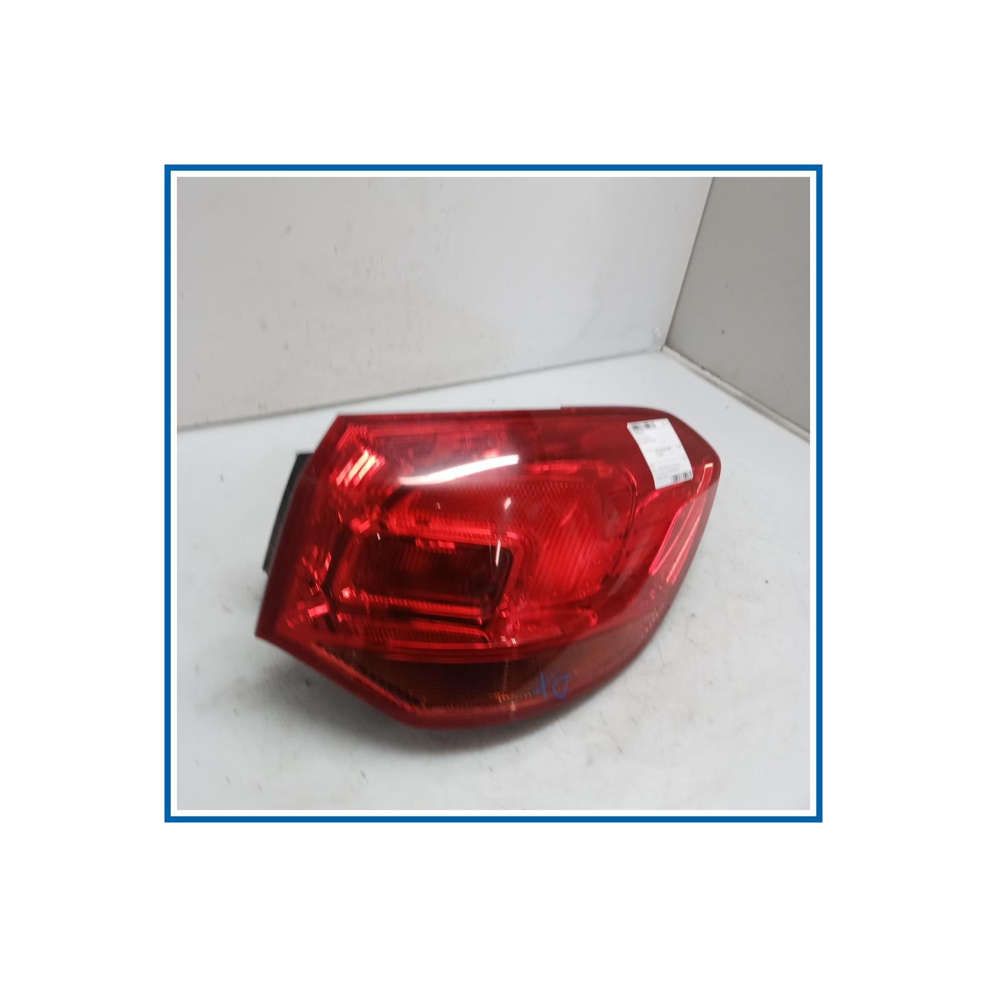Fanale est. post. dx. OPEL Astra J SW