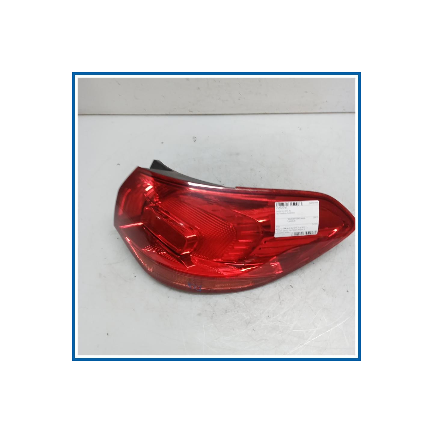 Fanale est. post. dx. OPEL Astra J SW