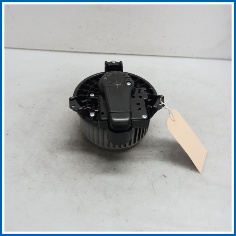 Motorino ventilazione abitacolo TOYOTA Yaris IV