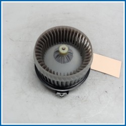 Motorino ventilazione abitacolo TOYOTA Yaris IV