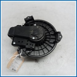 Motorino ventilazione abitacolo TOYOTA Yaris IV