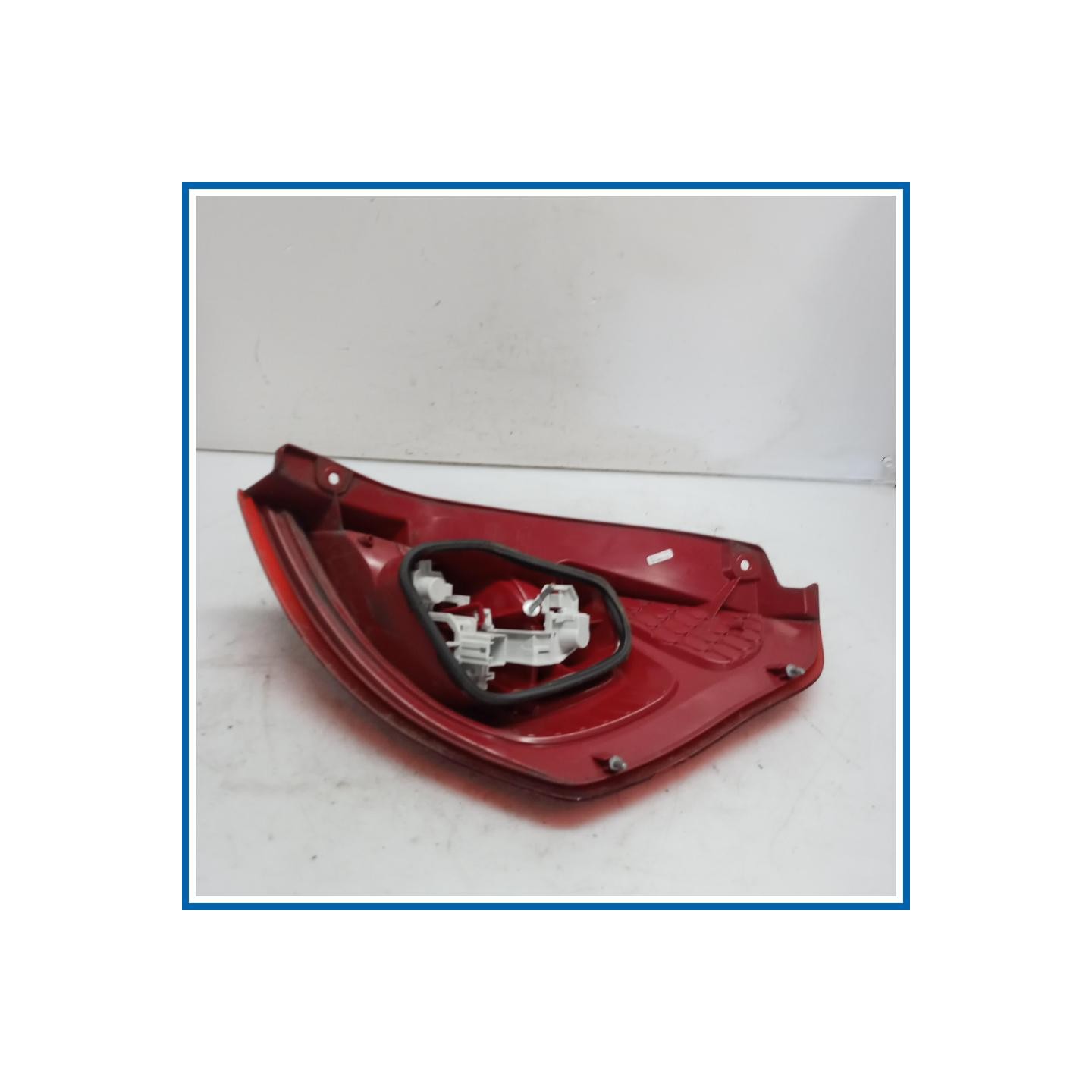 Fanale post. sx. FORD Fiesta VI
