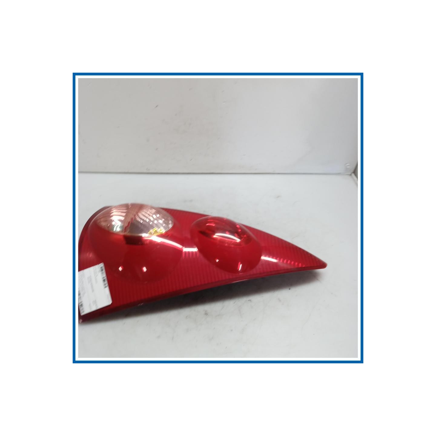 Fanale post. dx. PEUGEOT 107 (06/05>)