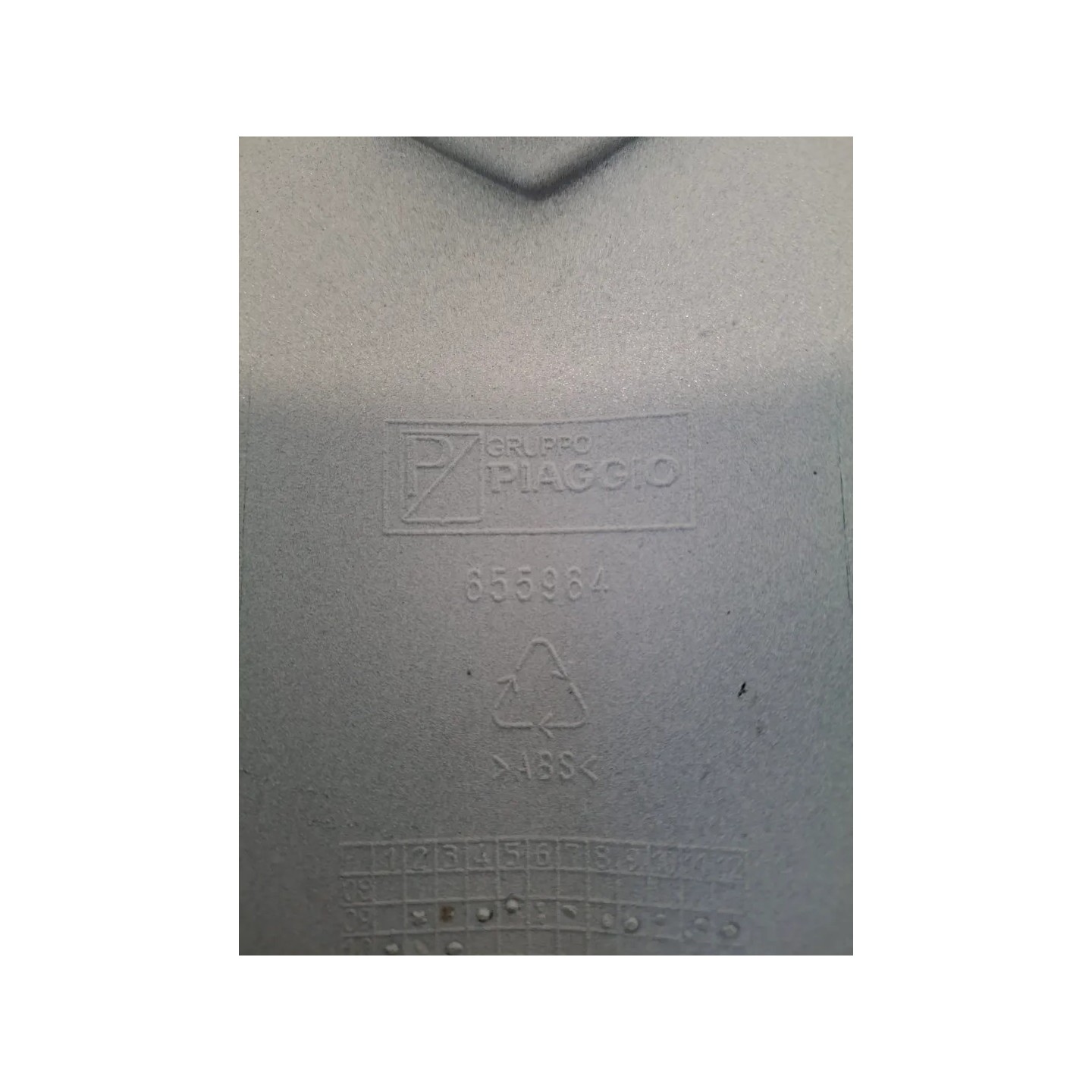 Supporto stemma anteriore Piaggio Vespa 50 LX 4T (09-14) Vespa 50 LX 4T 4V 