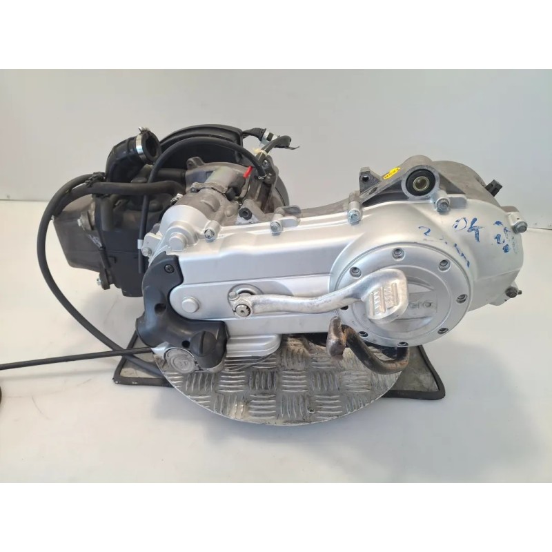Motore completo Piaggio Vespa 50 LX 4T (09-14) Vespa 50 LX 4T 4V 