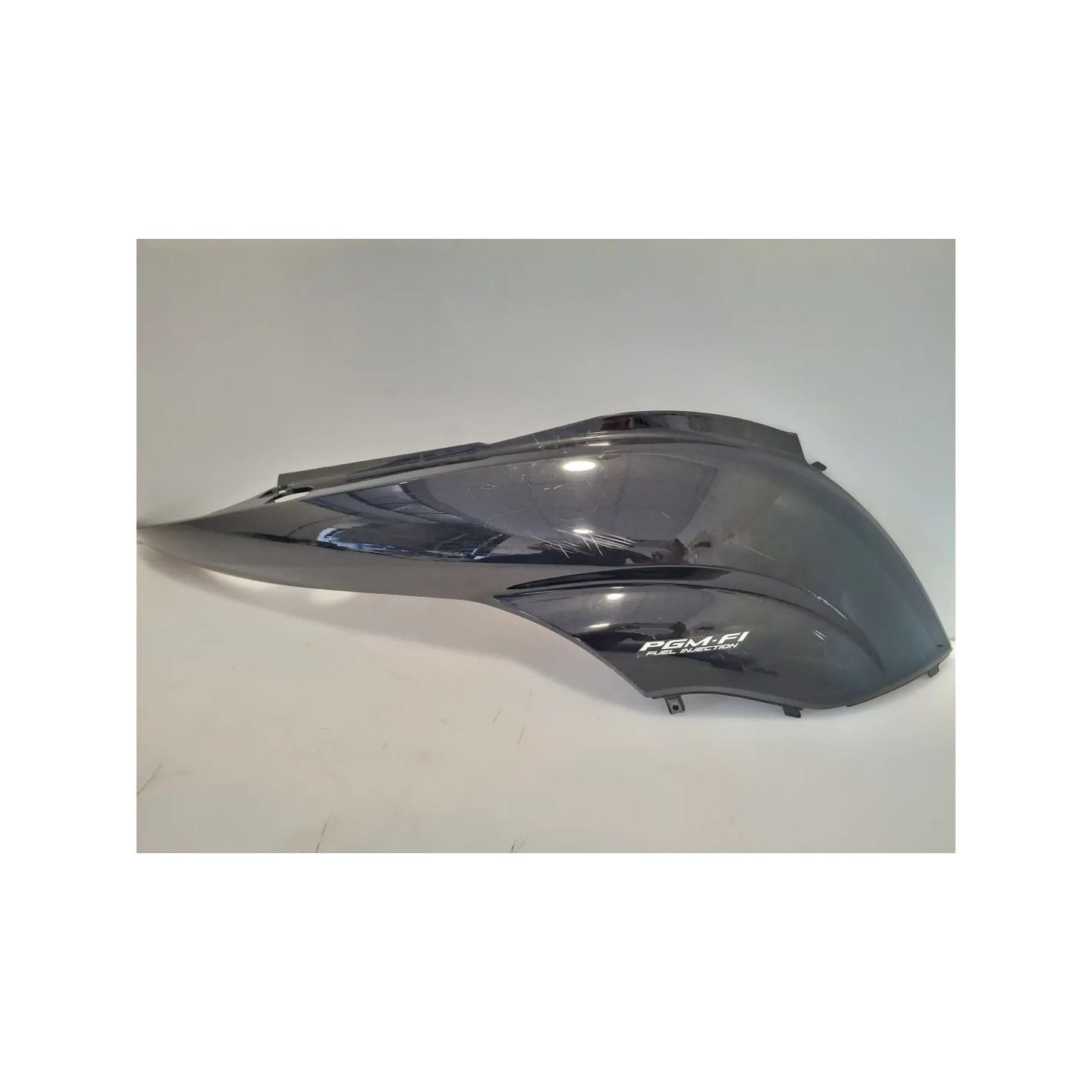 Codone superiore Honda SH 300 (E3) (10-) SH 300 Destro