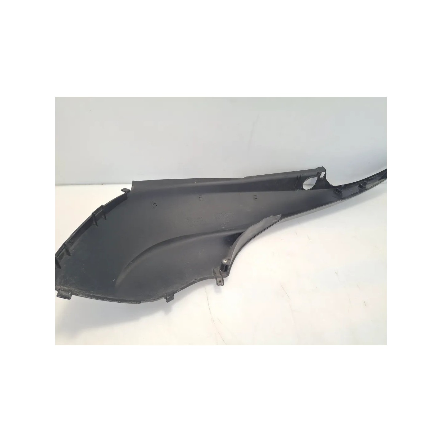 Codone superiore Honda SH 300 (E3) (10-) SH 300 Destro