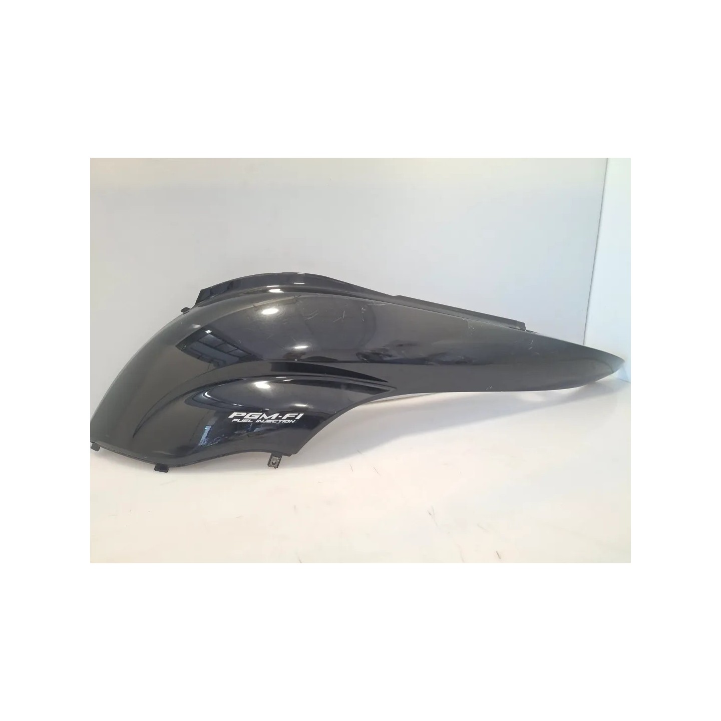 Codone superiore Honda SH 300 (E3) (10-) SH 300 Sinistro