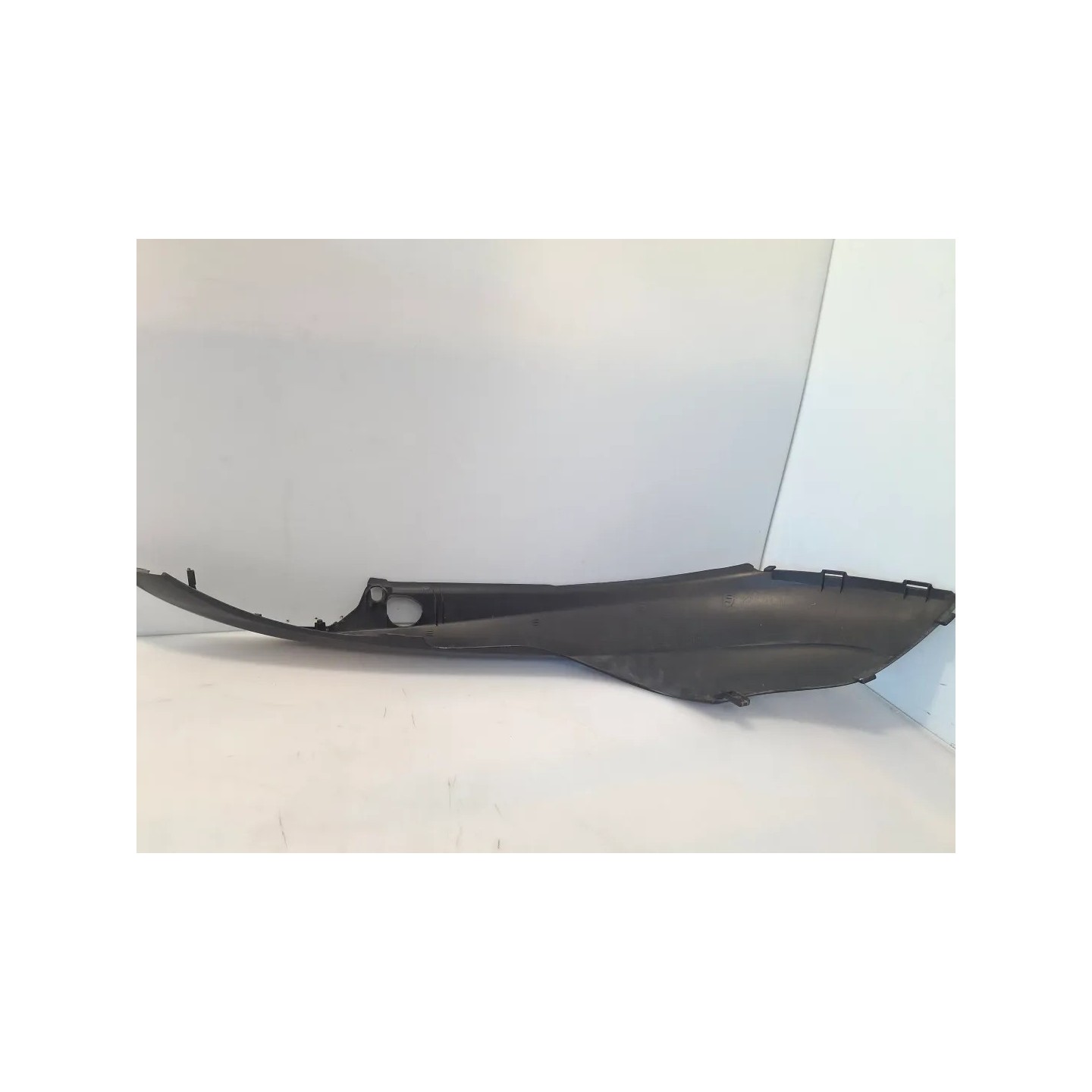Codone superiore Honda SH 300 (E3) (10-) SH 300 Sinistro