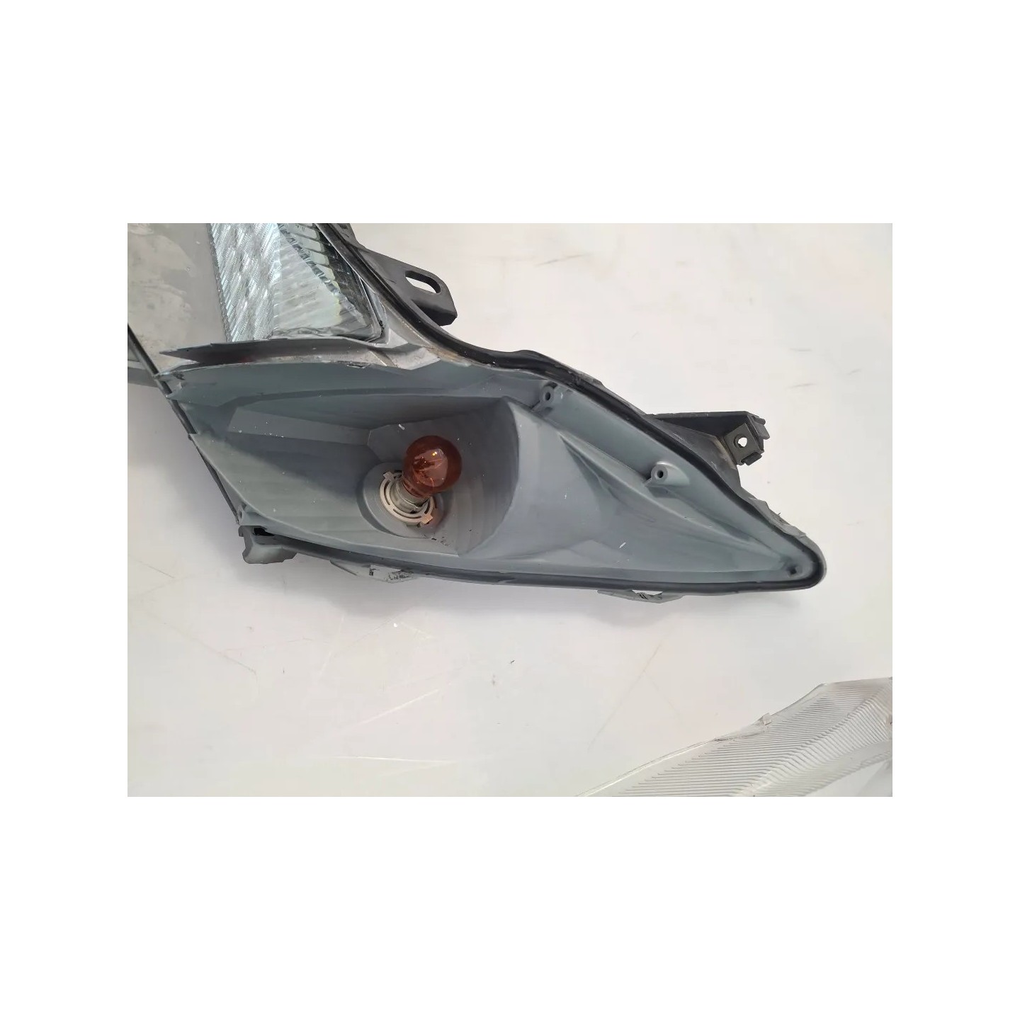 Fanale posteriore Yamaha Majesty 400 Majesty 400 monodisco ant. (E2) 