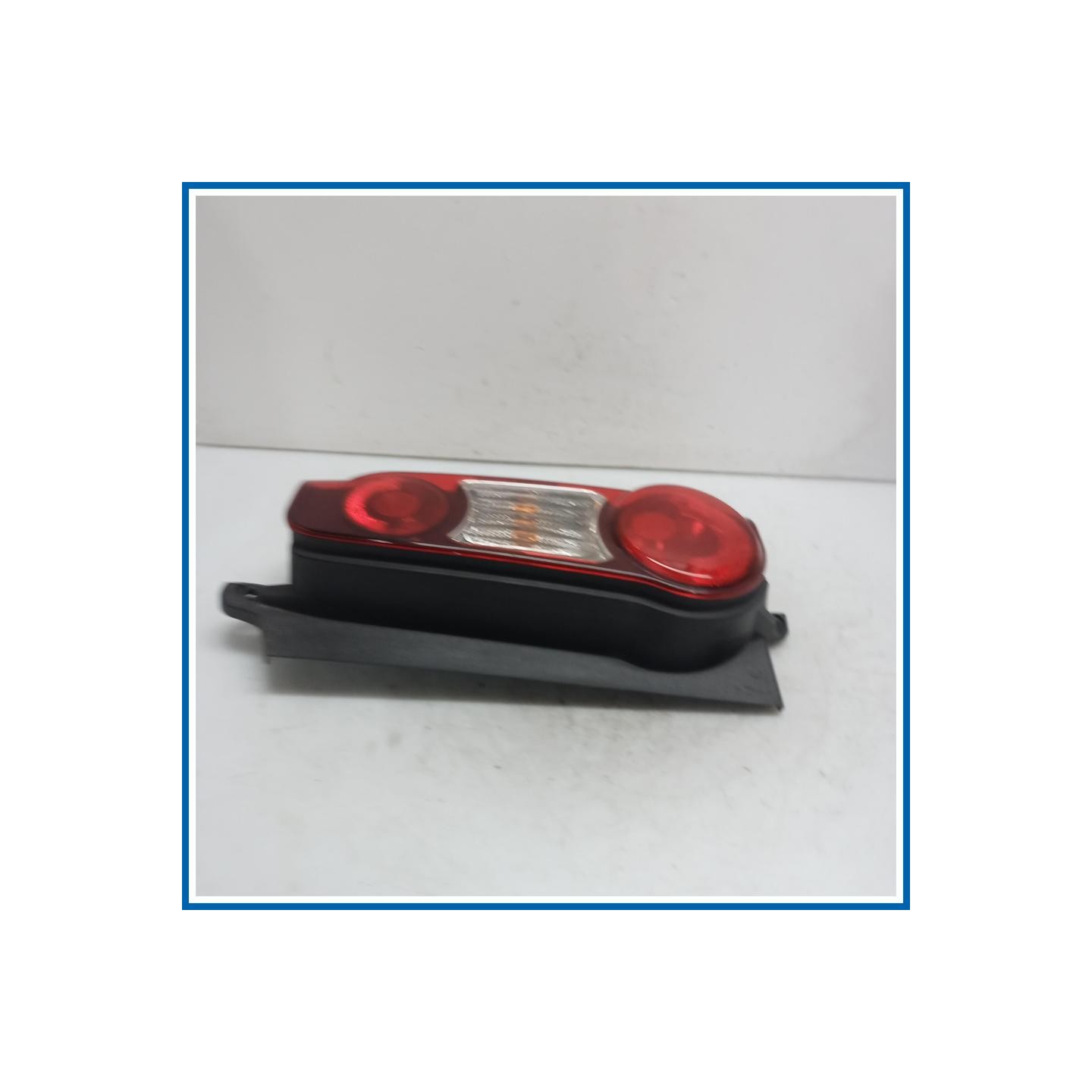 Fanale post. sx. PEUGEOT Partner (Ranch) III