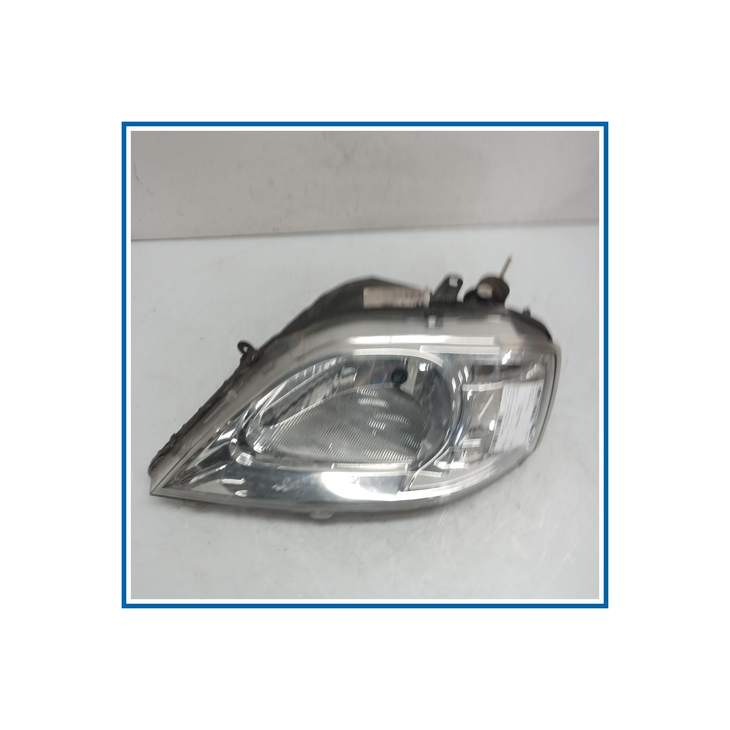 Proiettore ant. sx. DACIA Logan MCV I