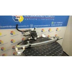 ALZACRISTALLO ELETTR. PORTA ANT. C/MOTORINO DX. 080 NISSAN NOTE (E11E) (02/06-09/13) CR14 807009U000