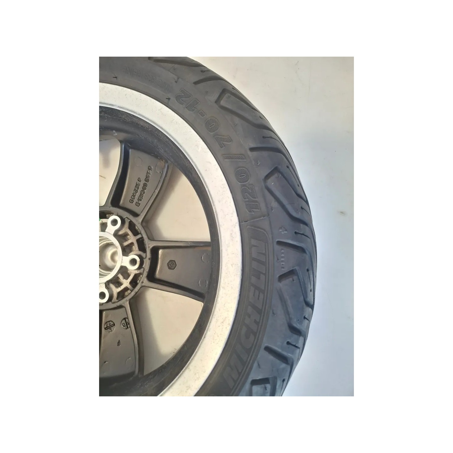 Cerchio ruota anteriore Piaggio Vespa 300 GTS Super (E3) Vespa 300 GTS Super Sport 
