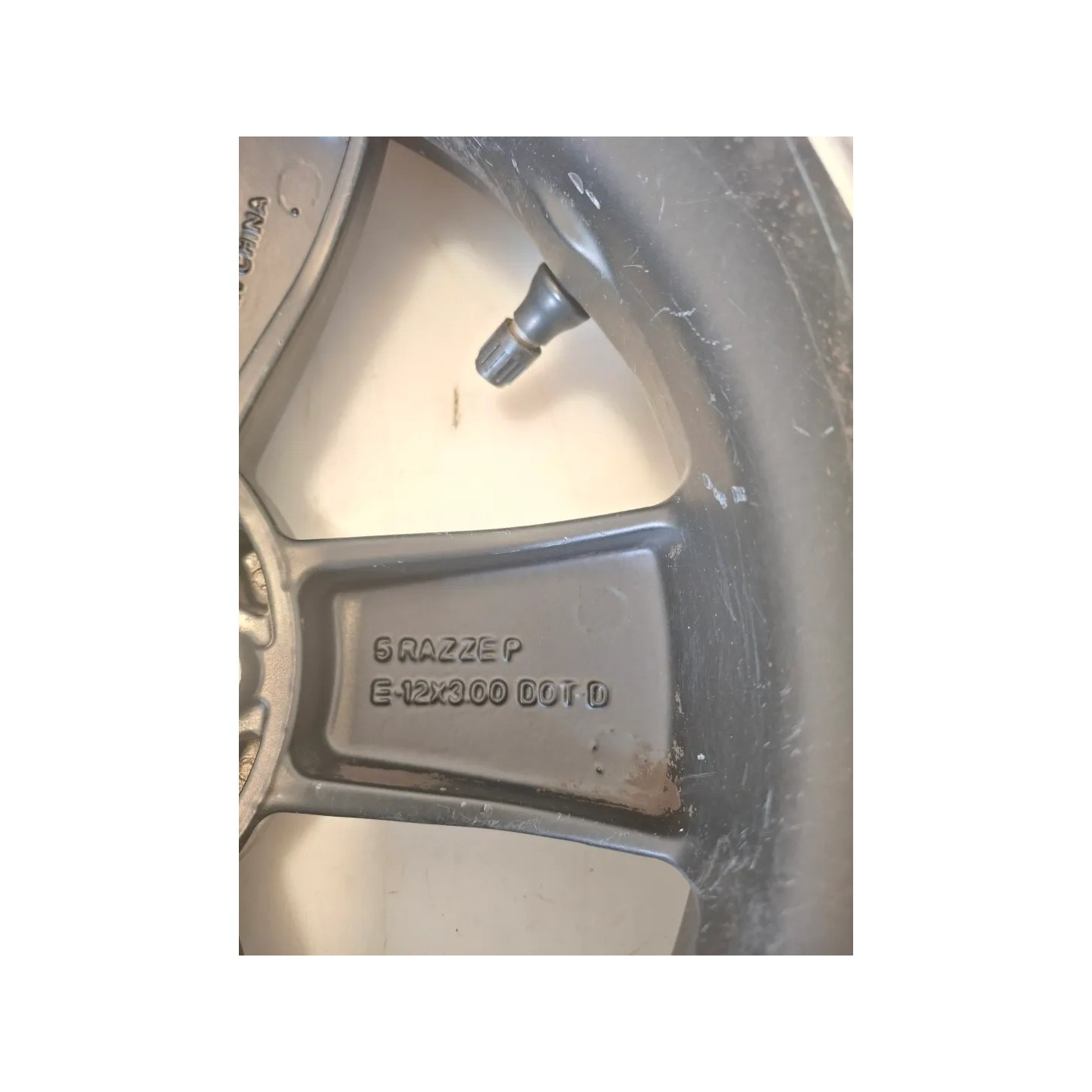 Cerchio ruota anteriore Piaggio Vespa 300 GTS Super (E3) Vespa 300 GTS Super Sport 