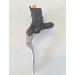 Pompa con serbatoio liquido freni anteriore Suzuki DL 650 V Strom (E2) DL 650 V Strom 