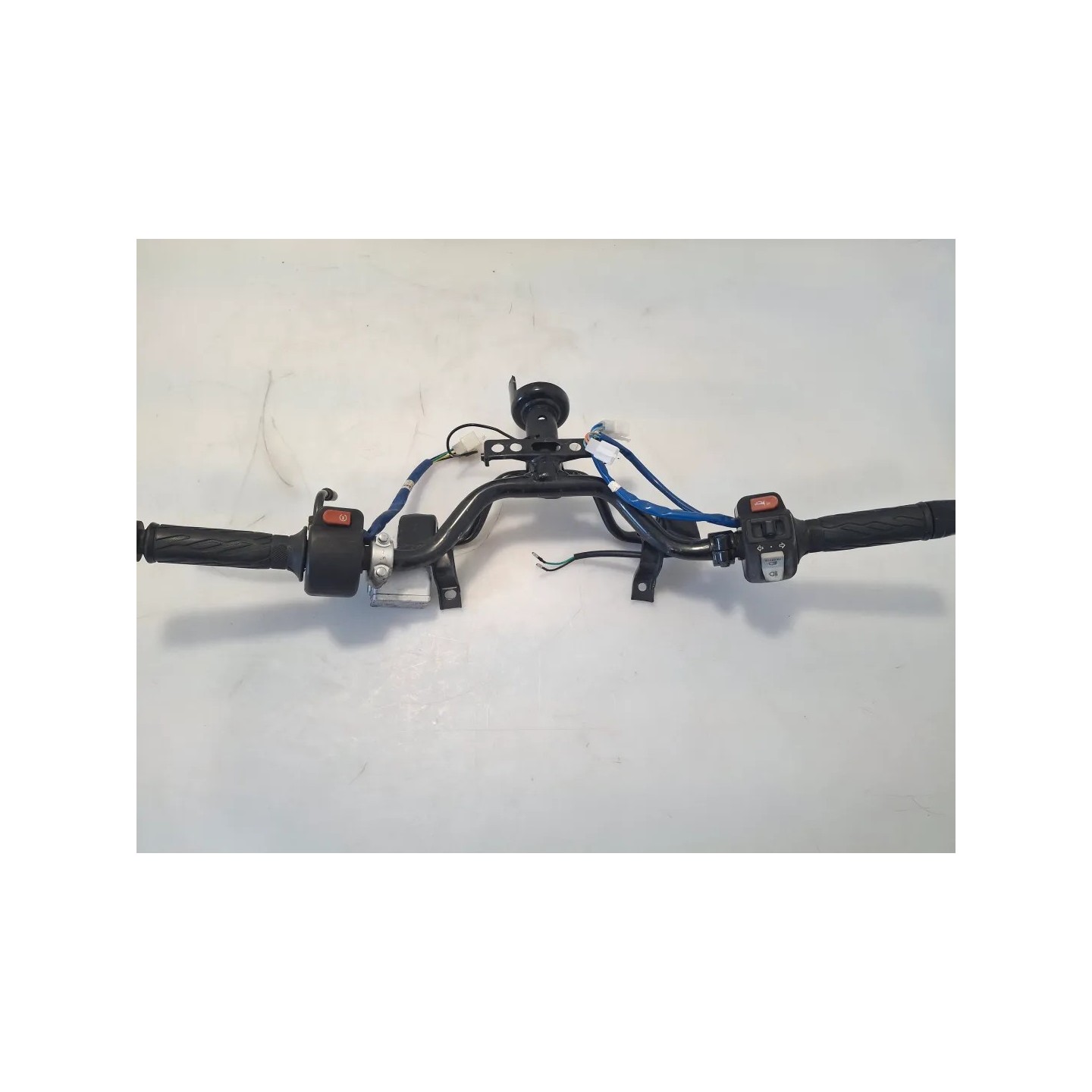 Manubrio completo Kymco Agility 50 R16+ 4T (E2) Agility 50 R16+ 4T 