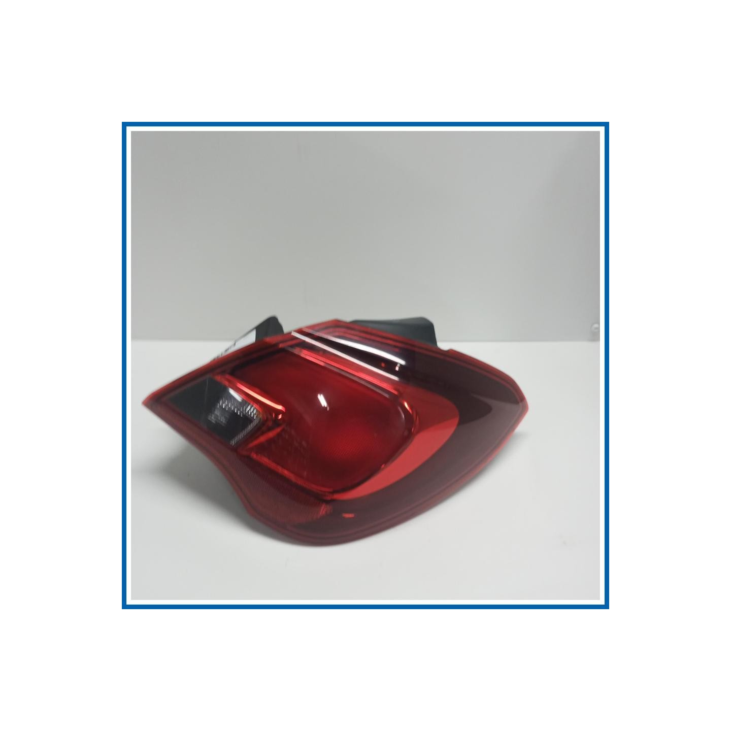 Fanale est. post. dx. OPEL Corsa E