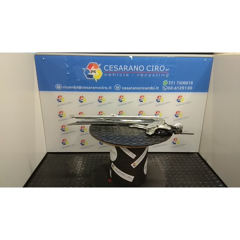 ALZACRISTALLO ELETTR. PORTA ANT. C/MOTORINO DX. 027 SUZUKI ALTO (03/09-) K10B 83401M68K10