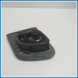 Fanale int. post. sx. TOYOTA Avensis III SW