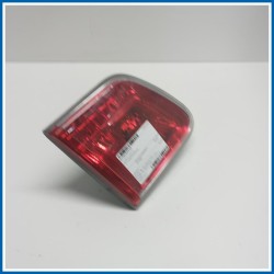 Fanale int. post. sx. TOYOTA Avensis III SW