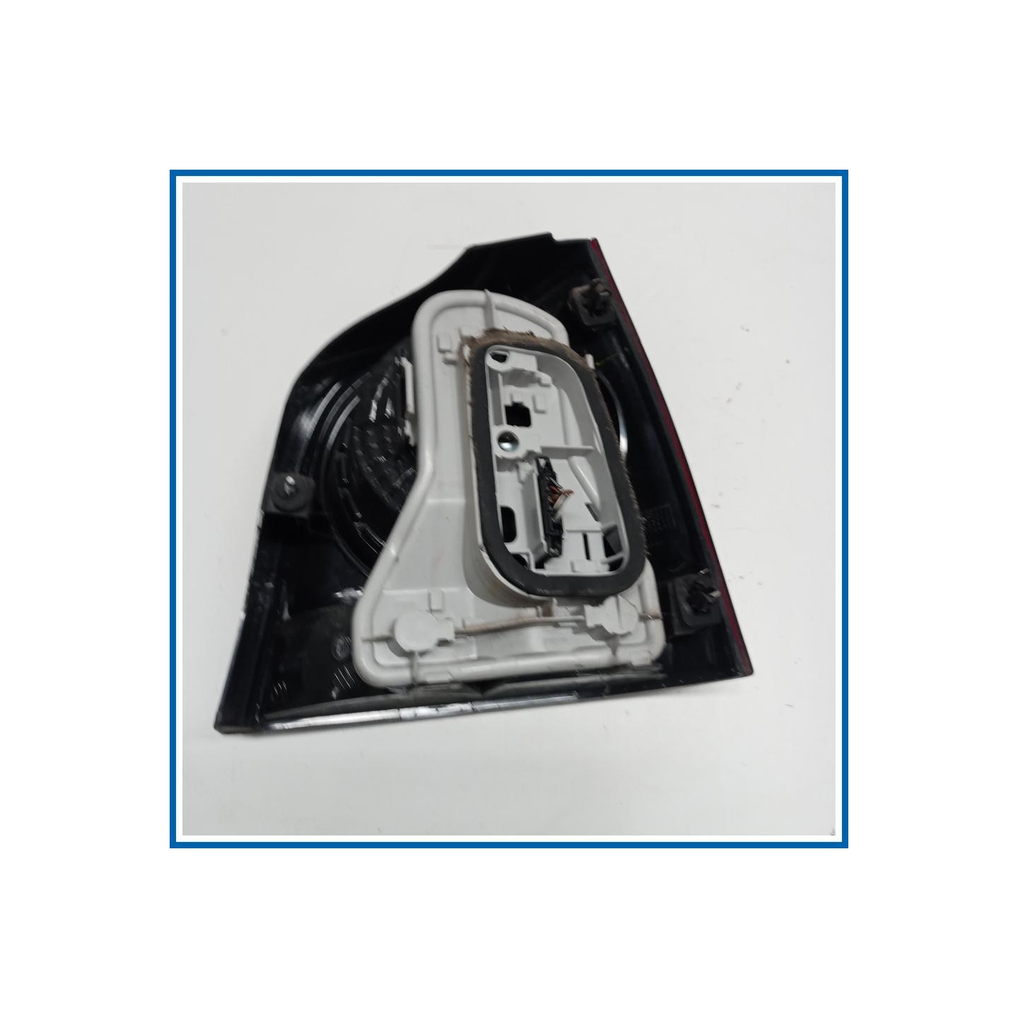 Fanale post. sx. VOLKSWAGEN Polo V