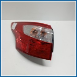 Fanale est. post. sx. FORD Focus IV SW