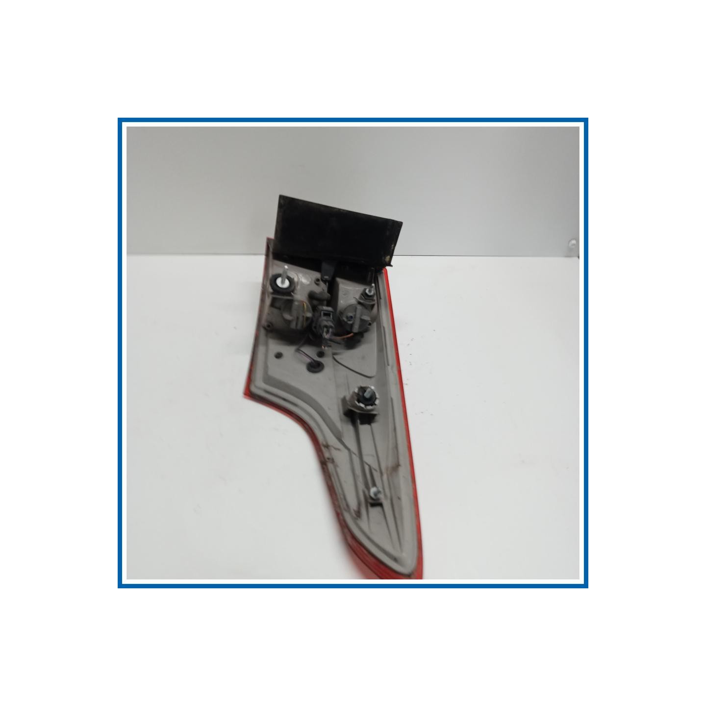 Fanale est. post. sx. FORD Focus IV SW