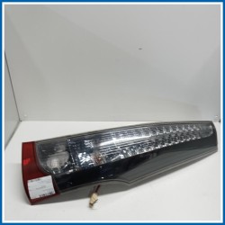 Fanale post. dx. MITSUBISHI Grandis