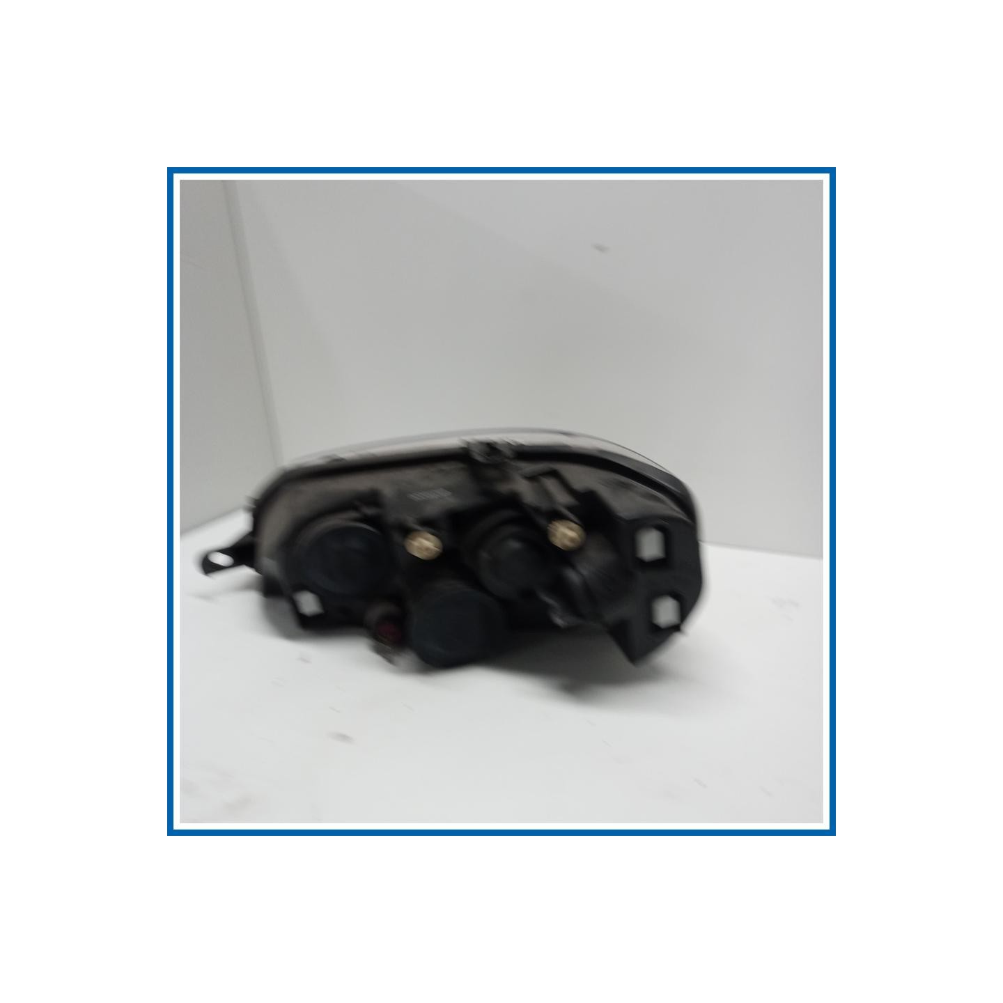 Proiettore ant. dx. FIAT Punto II