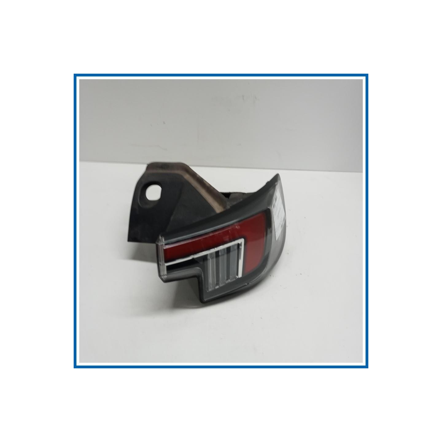 Fanale post. DX completo (parte est.) Comp lampadine OPEL Mokka B