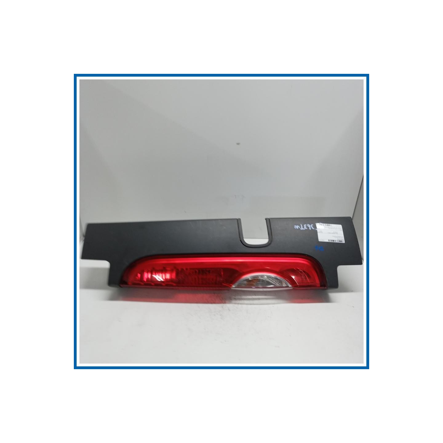 Fanale sup. post. dx. OPEL Vivaro A