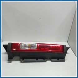 Fanale sup. post. sx. OPEL Vivaro A