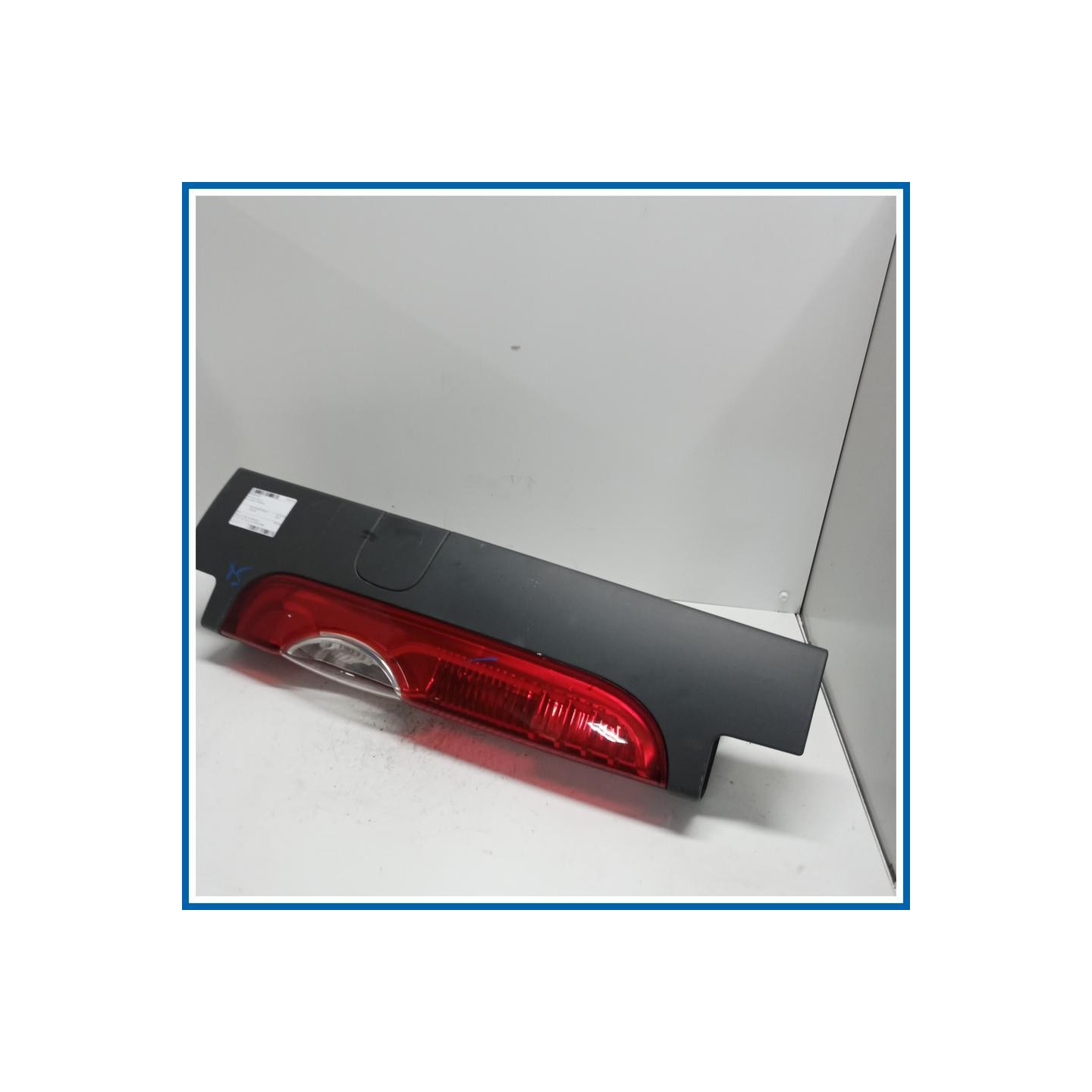 Fanale sup. post. sx. OPEL Vivaro A