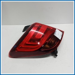 Fanale post. sx. TOYOTA Yaris IV