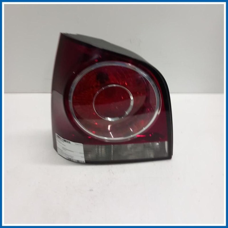 Fanale post. sx. VOLKSWAGEN Polo V
