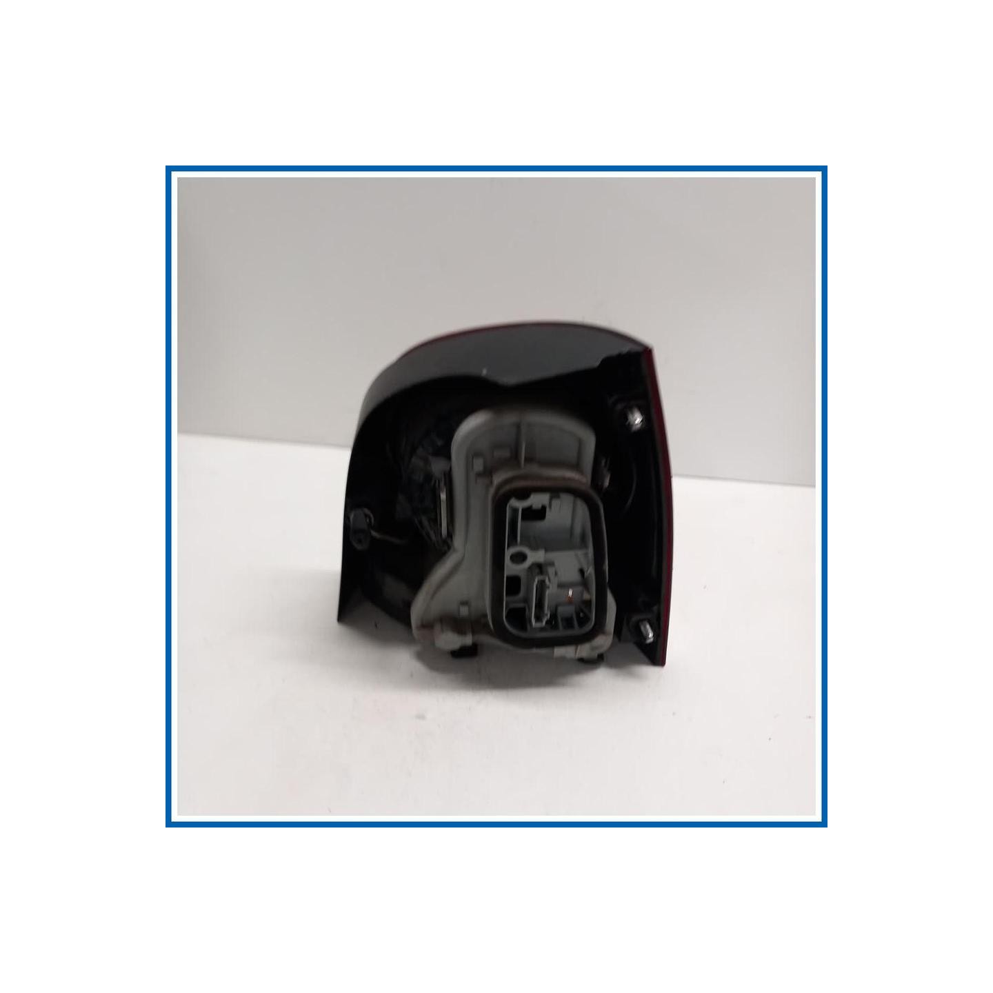Fanale post. sx. VOLKSWAGEN Polo V