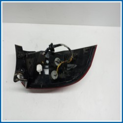 Fanale est. post. dx. KIA Rio III