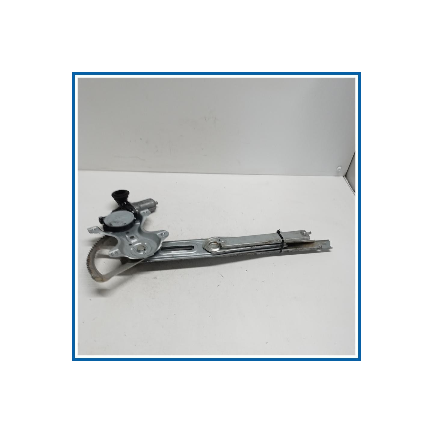 Alzacristallo porta ant. sx. TOYOTA YARIS (07/14>12/17
