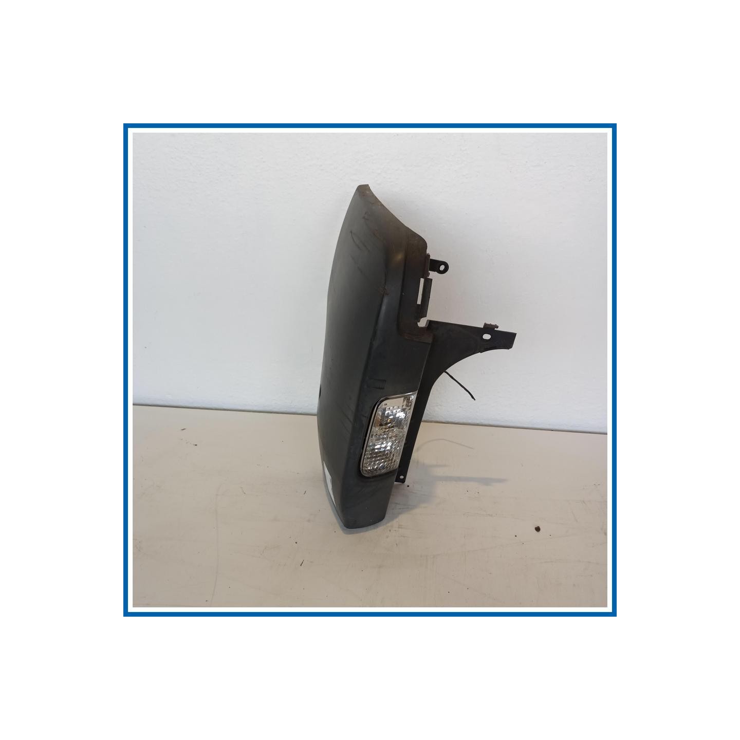 Paraurti angolare post. dx. OPEL Vivaro A