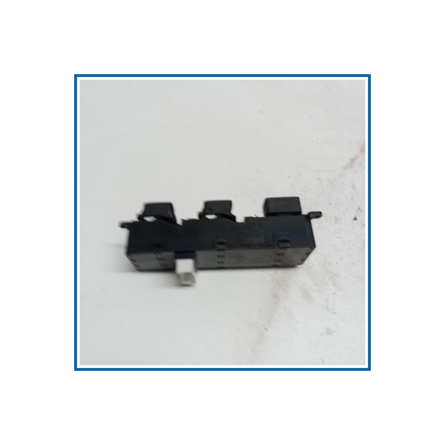 Interruttore alzacristalli ant. sx. KIA Rio III