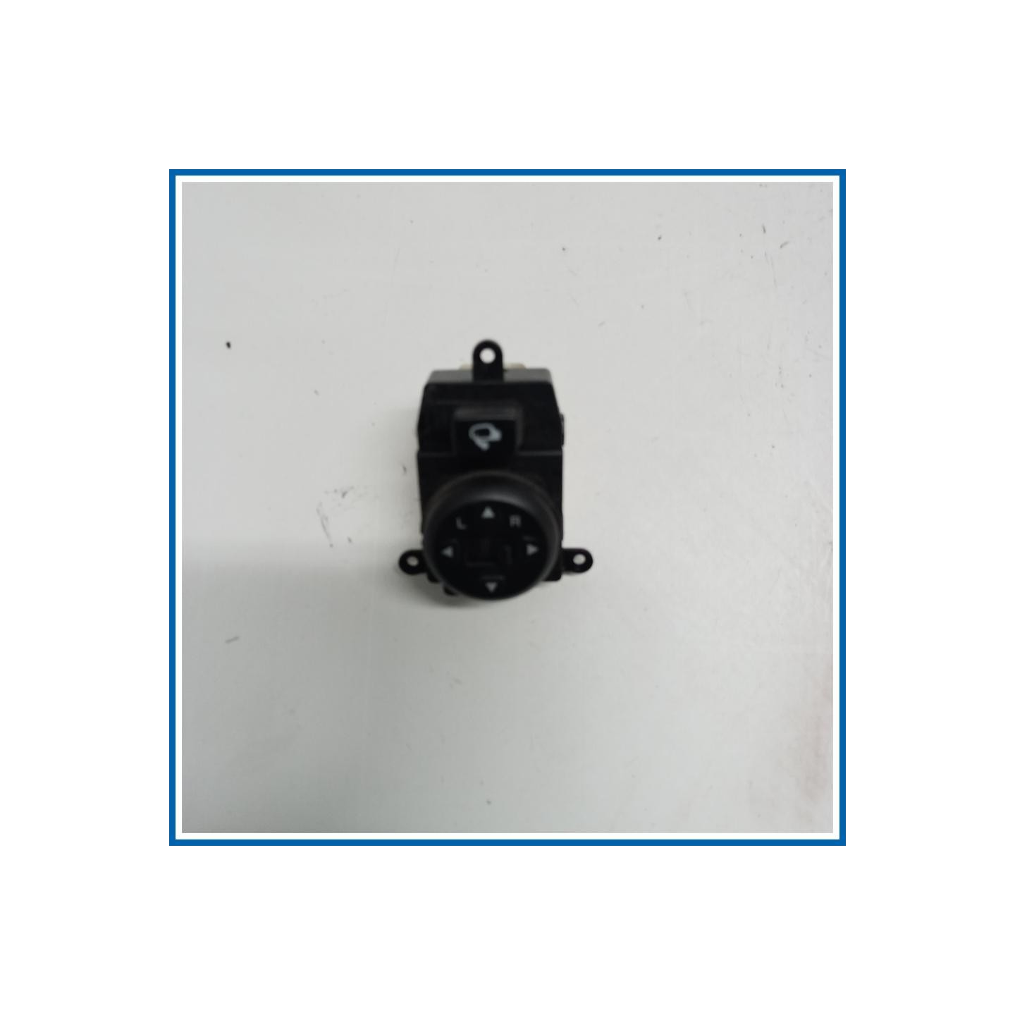 Interruttore regolazione specchio retrovisore est. sx. KIA Rio III